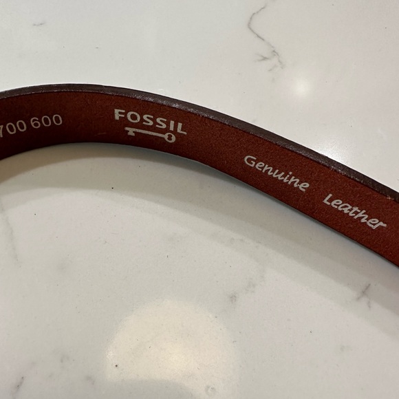 Fossil Red Bow Leather Belt Small/Medium - Picture 2 of 2